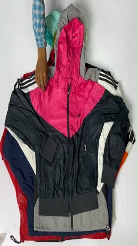Branded Windbreaker jacket 20 pieces
