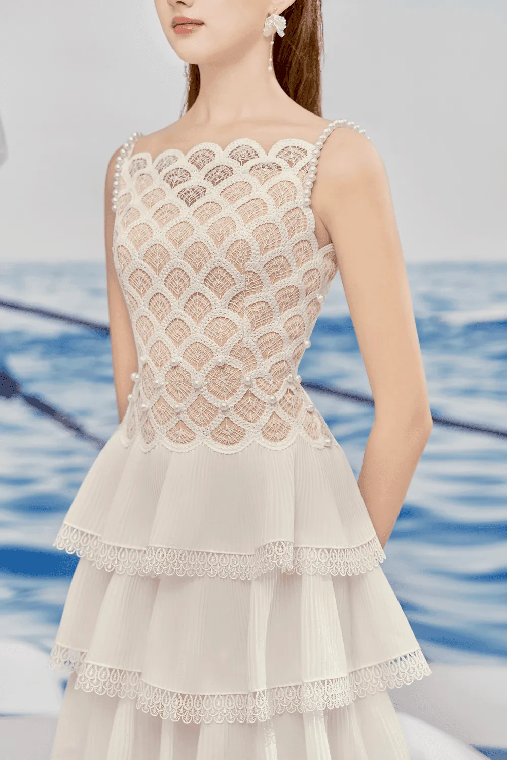 Diva Layered Sleeveless Lace Midi Dress