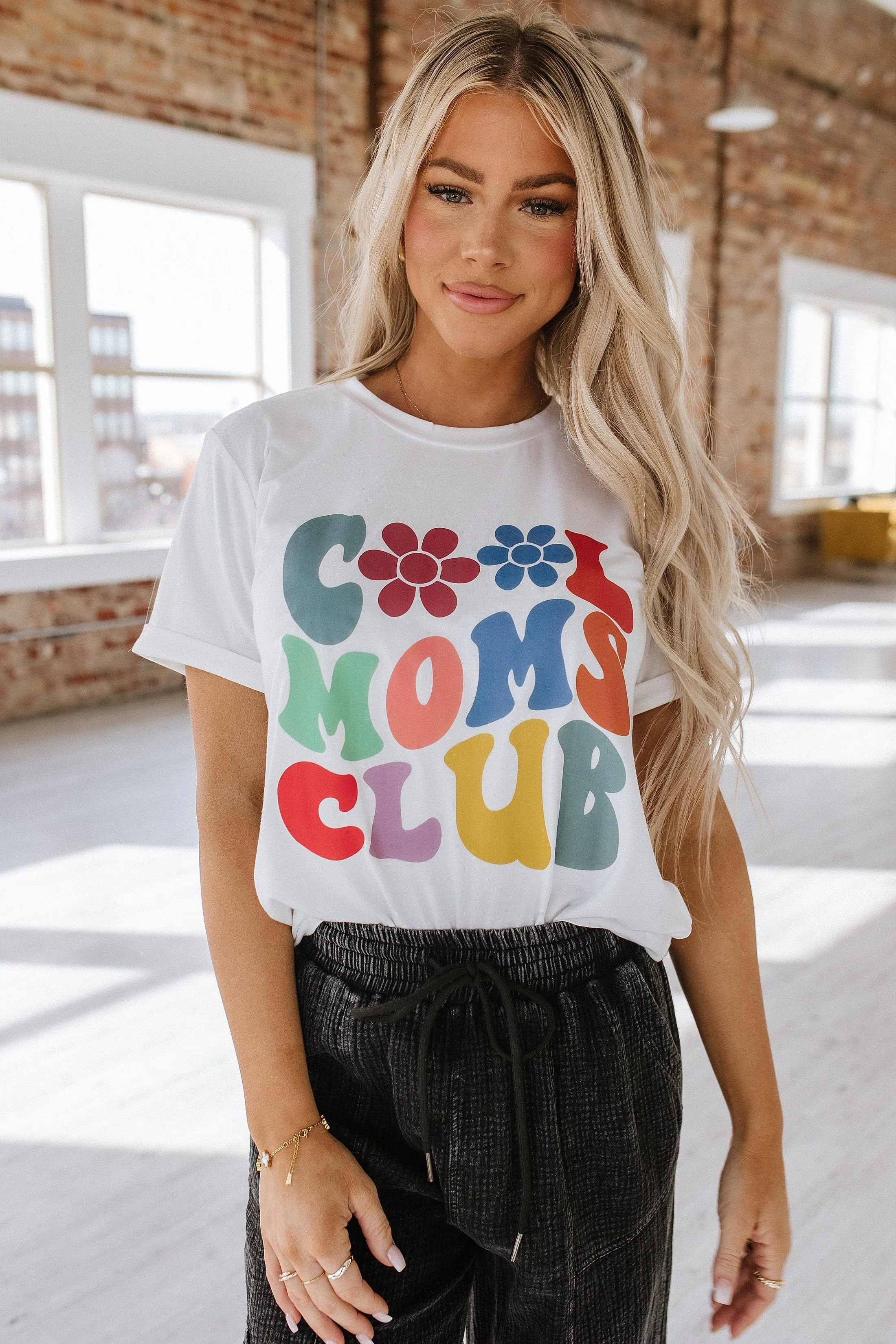 SALE - Cool Moms Club Graphic Top | S-2XL