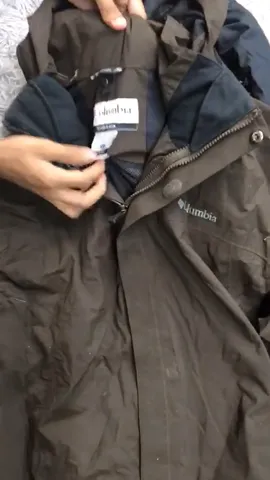 TNF,jackwolfskin ,Columbia & more brands windbreaker